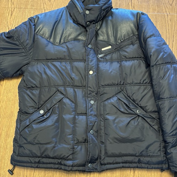 Rocawear Men's XL Puffer Jacket with Faux Leather Yoke and‎ Detachable Hood